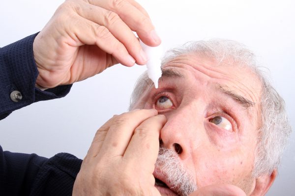 Глазные капли для снижения давления – первый вариант назначений при глаукоме